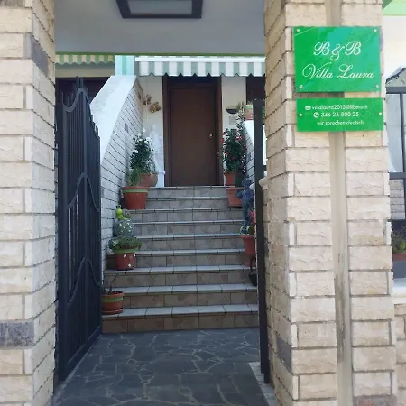 Bed & Breakfast Laura *